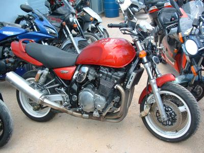 MOTO SUZUKI GSX