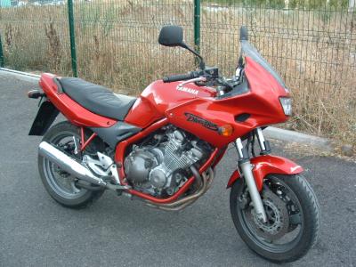 MOTO YAMAHA XJ 