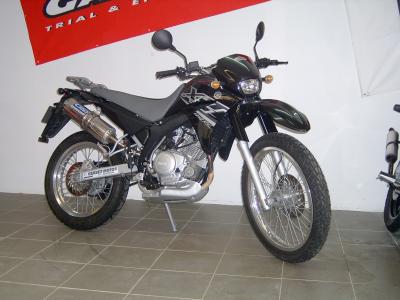 MOTO YAMAHA XT