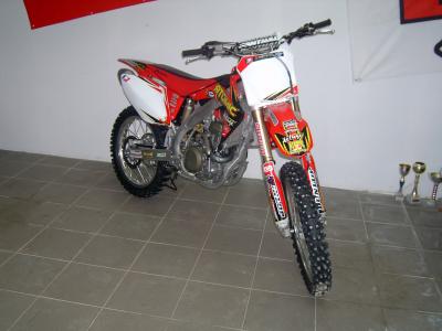 MOTO HONDA CRF