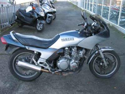 MOTO YAMAHA 900 XJ