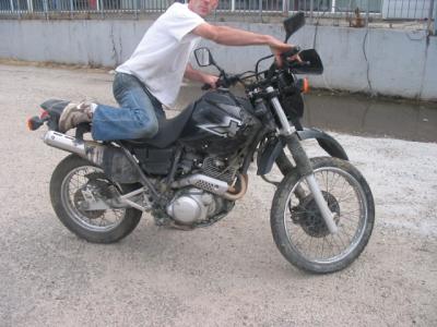 MOTO YAMAHA 600 XT