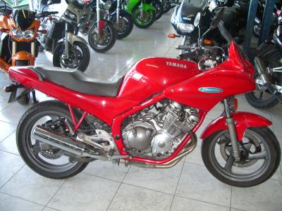 MOTO YAMAHA 600 DIVERSION