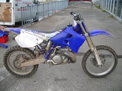 MOTO YAMAHA 250 YZ