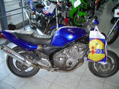 MOTO YAMAHA 600 DIVERSION