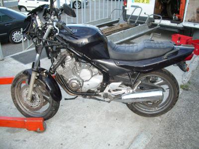 MOTO YAMAHA 600 DIVERSION