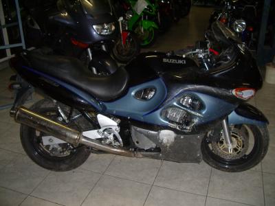 MOTO SUZUKI 750 GSXF