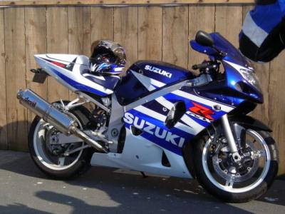 MOTO SUZUKI GSXR 600