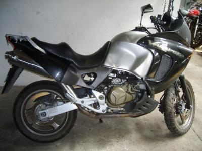 MOTO HONDA VARADERO