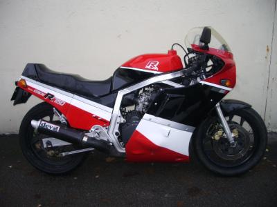 MOTO SUZUKI GSXR