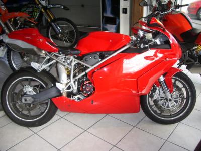 MOTO DUCATI 749 BIPOSTO