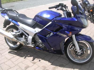 MOTO YAMAHA FJR