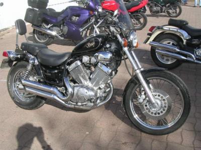 MOTO YAMAHA VIRAGO