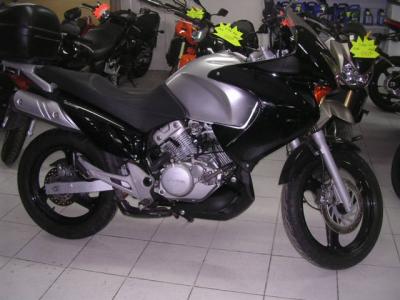 MOTO HONDA VARADERO