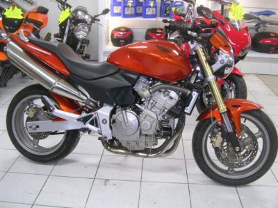 MOTO HONDA HORNET