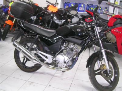 MOTO YAMAHA YBR