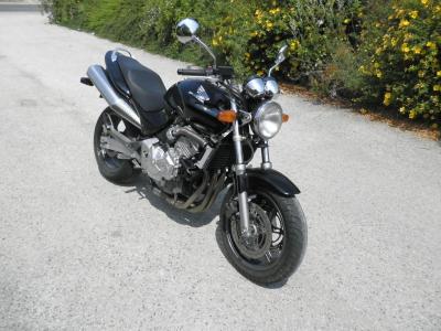 MOTO HONDA HORNET