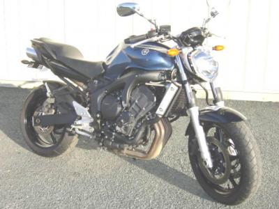 MOTO YAMAHA FZ6