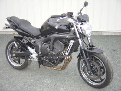 MOTO YAMAHA FZ6