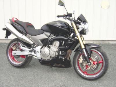 MOTO HONDA HORNET