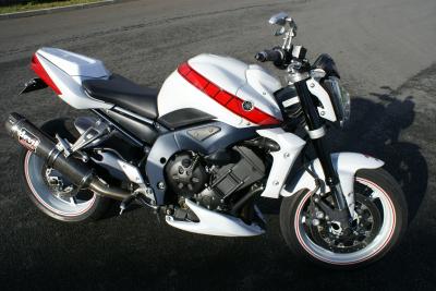 MOTO YAMAHA FZ1